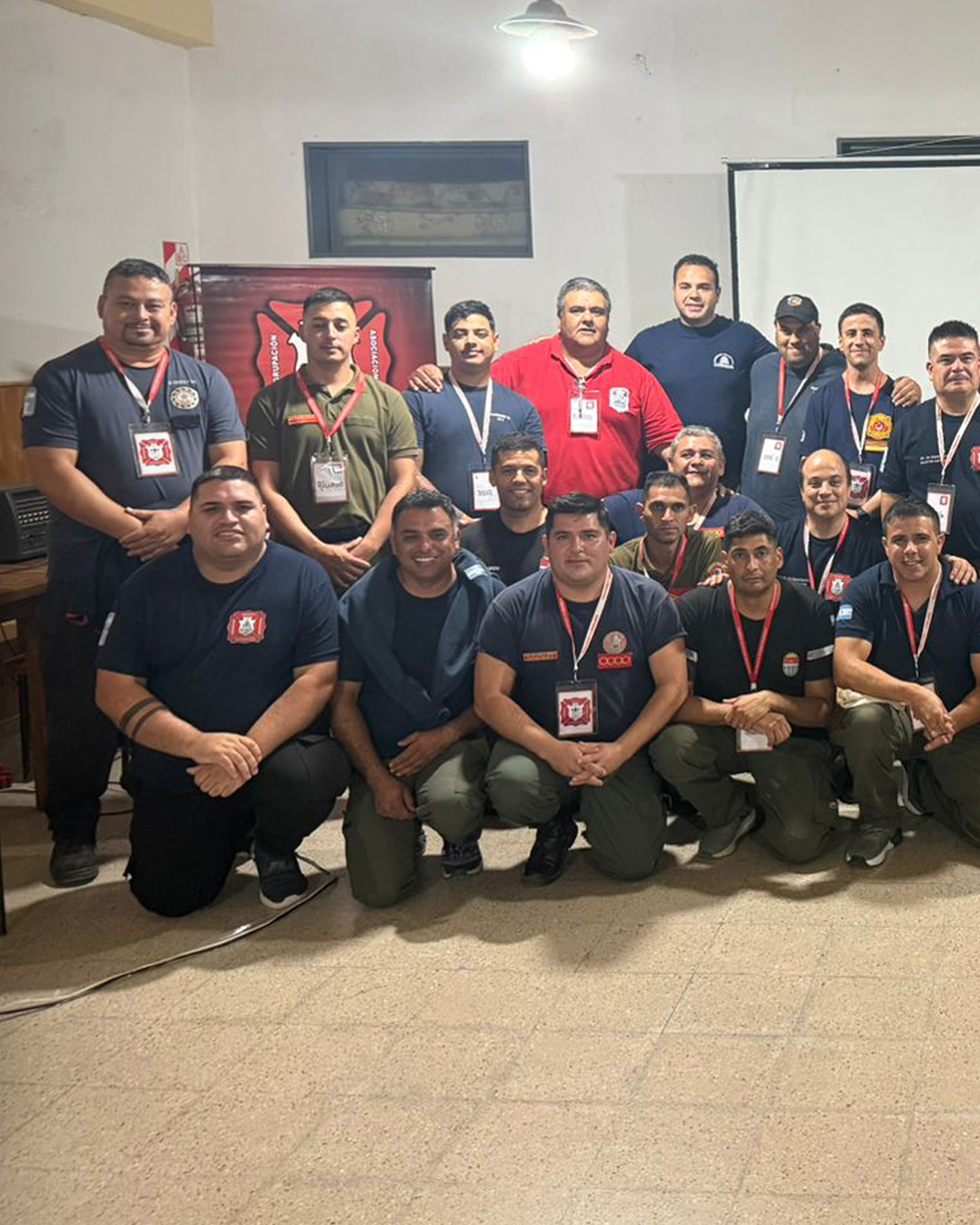 El coaching ontológico y el liderazgo marcaron el cierre del curso de Bomberos 3
